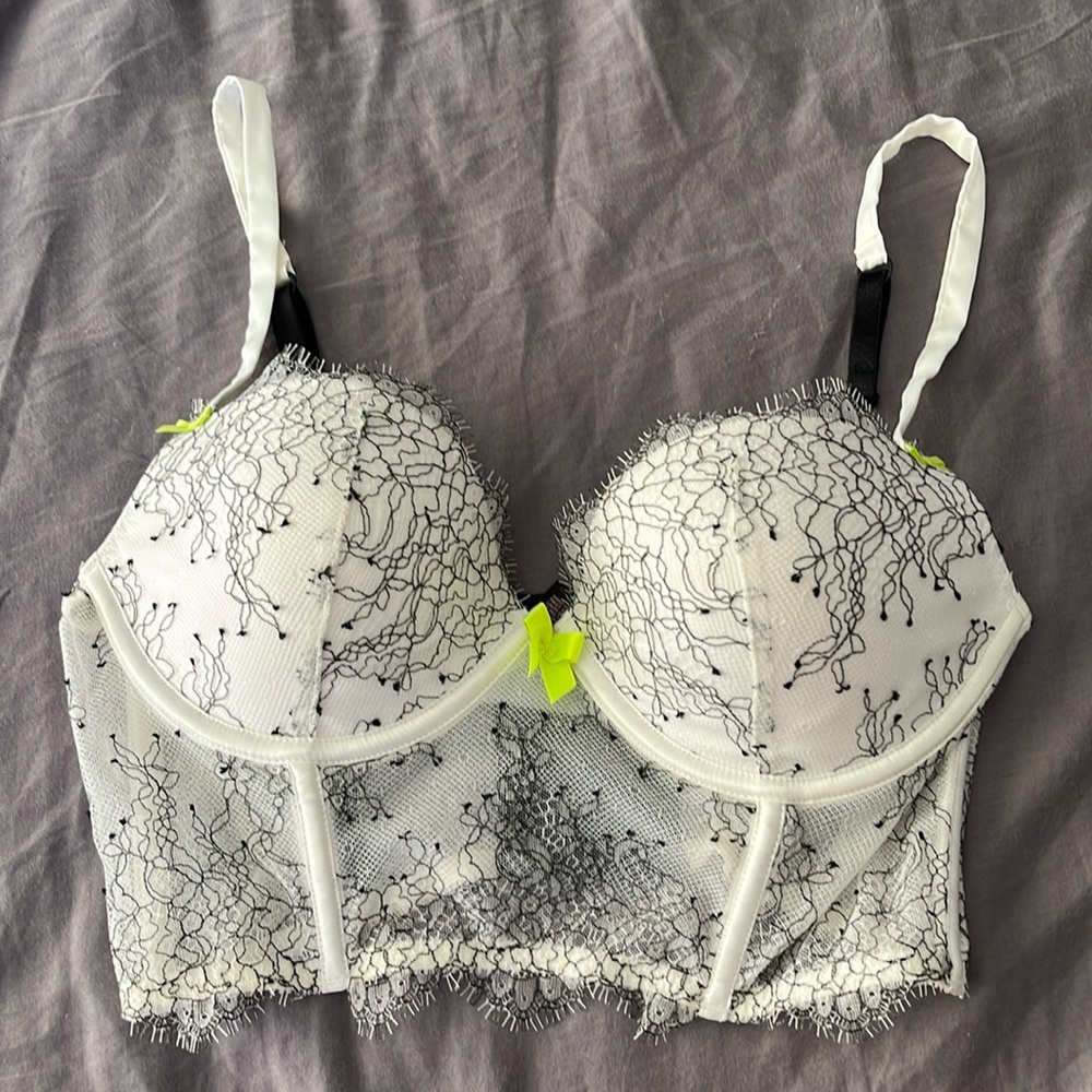 Victoria’s Secret Very Sexy Demi-Buste